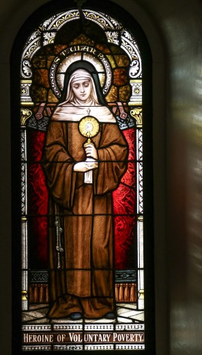 아시시의 성녀 클라라_photo by Lawrence OP_in the Basilica of St Mary in Phoenix_Arizona USA.jpg